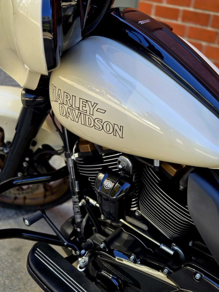 Street Glide® ST