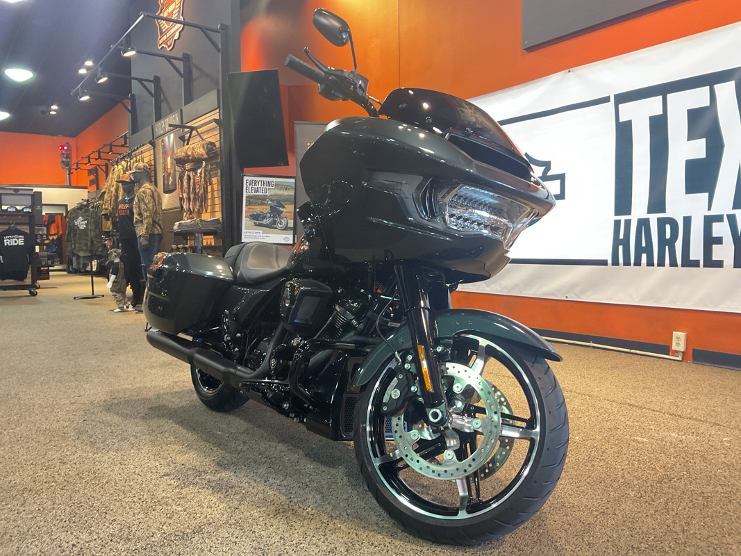 Road Glide®