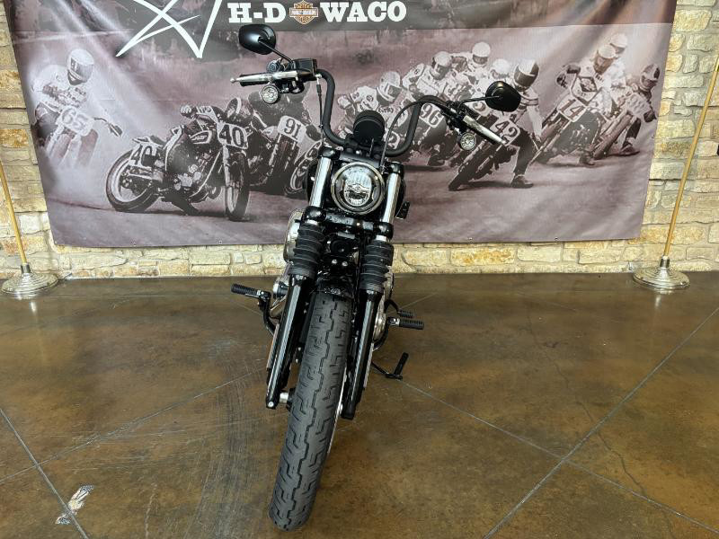 Street Bob®