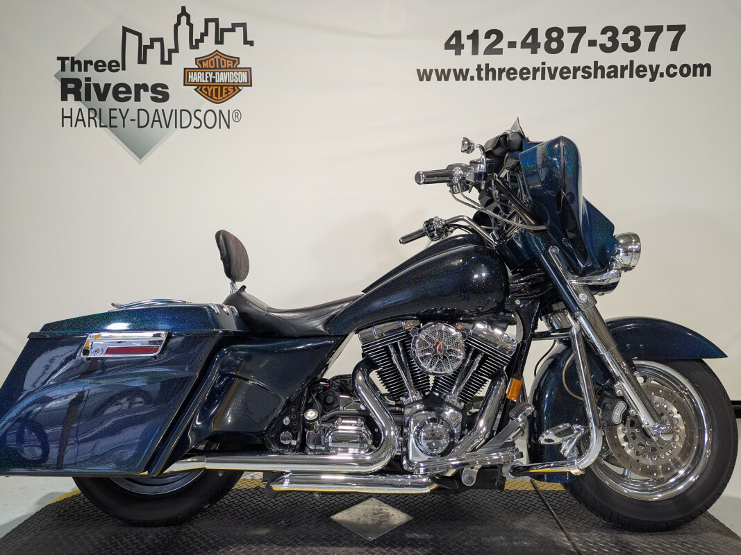 Street Glide®