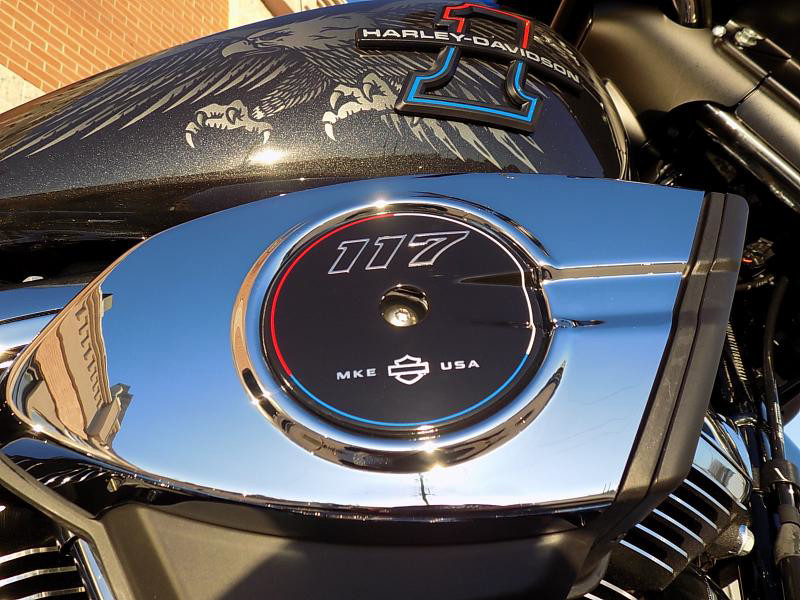 Street Glide®