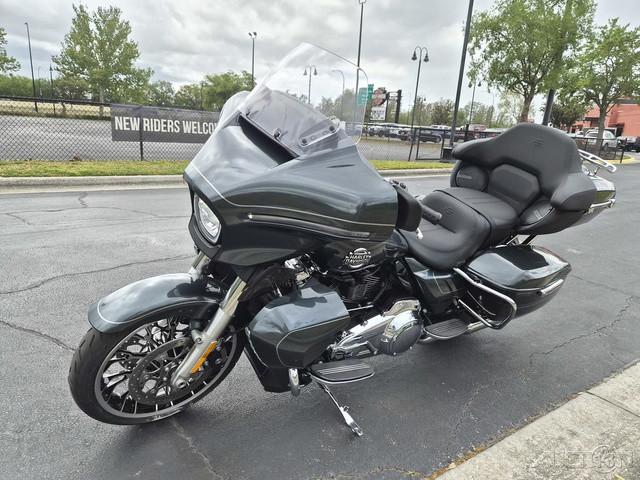 Street Glide® Limited