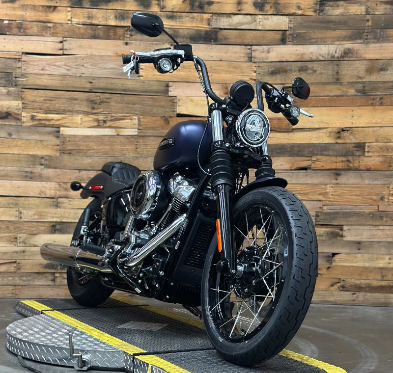 Street Bob®
